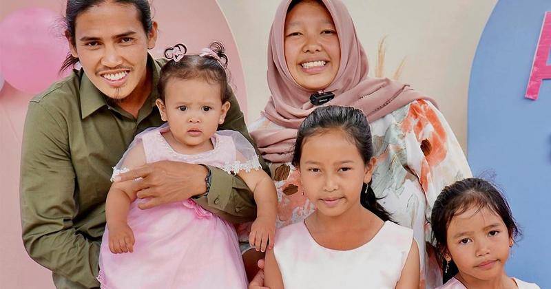 Instagram.com/zuni_and_family